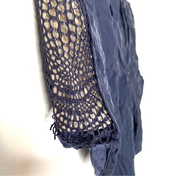 David Lerner Silk Navy Lace Shorts - Picture 4 of 5